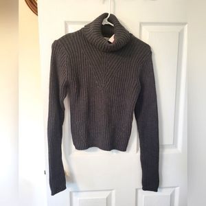 Grey turtleneck